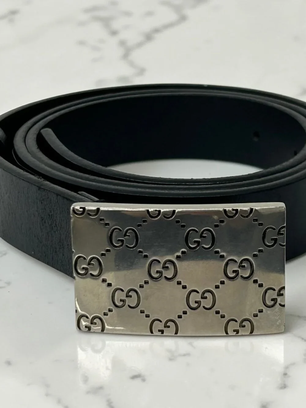 Gucci Black Leather Belt with Silver G-Pattern Buckle